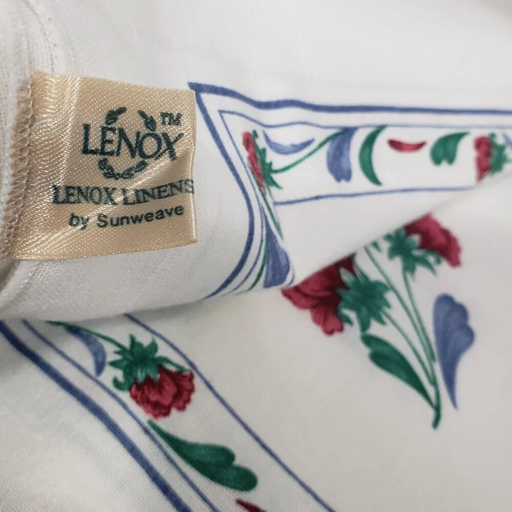 Lenox Linens  White Woven Tablecloth with Floral Border  56 X 52